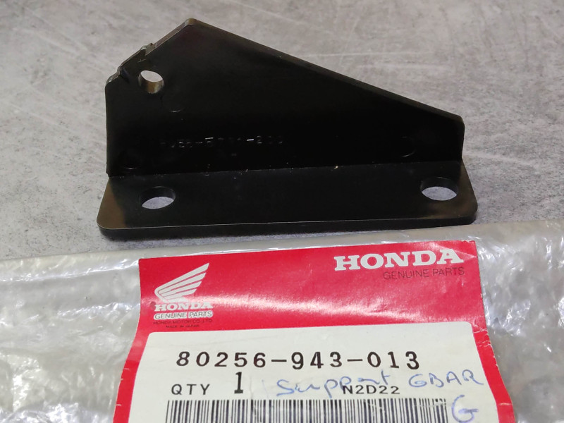 Support arrière gauche ATC110 ATC125 TRX125 HONDA 80256-943-013