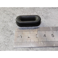 Caoutchouc de cache latéral VF750SC-SD-SE-SF VT750C CB600F HONDA 83601-MB0-000