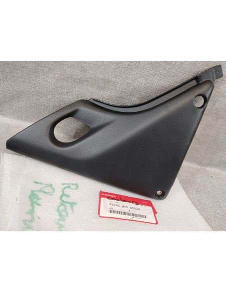 Cache latéral gauche CB500 96-2000 noir neuf origine HONDA 83700-MY5-860ZA