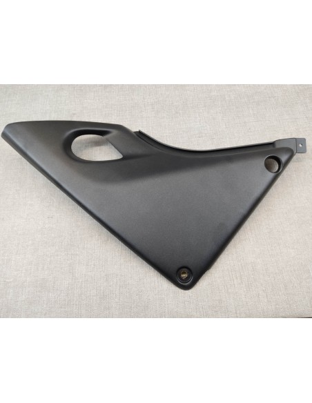 Cache latéral gauche CB500 96-2000 noir neuf origine HONDA 83700-MY5-860ZA