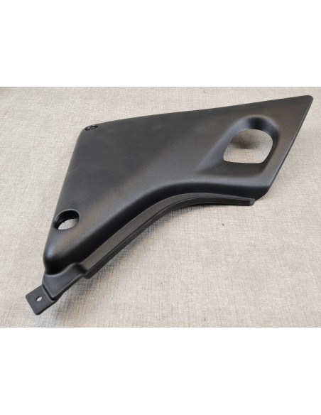 Cache latéral gauche CB500 96-2000 noir neuf origine HONDA 83700-MY5-860ZA