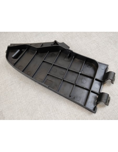 Garniture dans montage de carénage de NT650V 2003-04 HONDA 64255-MBL-730