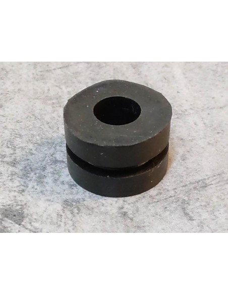 Caoutchouc silentbloc CB250 G5/K5 CB360 CJ360 CL360 HONDA 18361-361-000