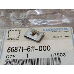 Ecrou de panneau central HONDA 66871-611-000
