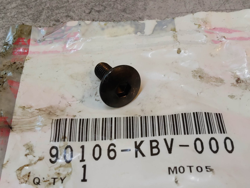Vis BTR tête bombée épaulée noire 6x14 mm Honda 90106-KBV-000