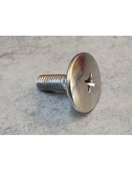 Vis cruciforme tete plate large 6x18 mm HONDA 90124-MM9-000