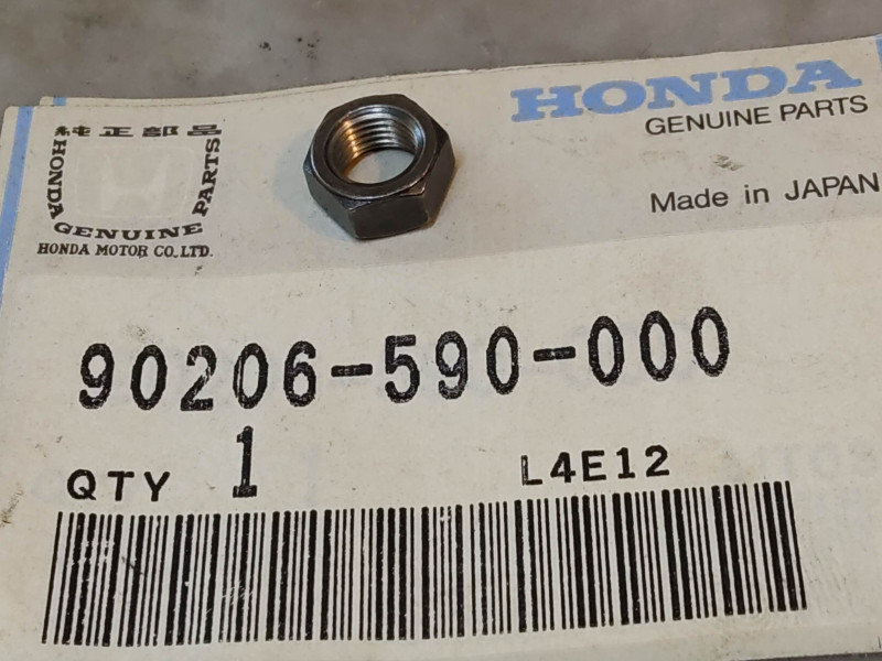 Ecrou des vis de reglage soupape (diamètre 7mm) HONDA 90206-590-000