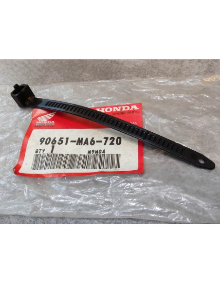 Collier de serrage HONDA 90651-MA6-720