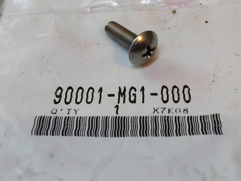Vis cruciforme tete bombée 5x16 HONDA 90001-MG1-000