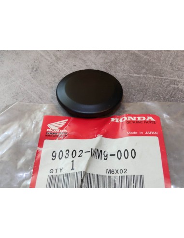 Bouchon plastique d'axe de bras oscillant XL600V XRV750 XRV650 90302-mv9-000