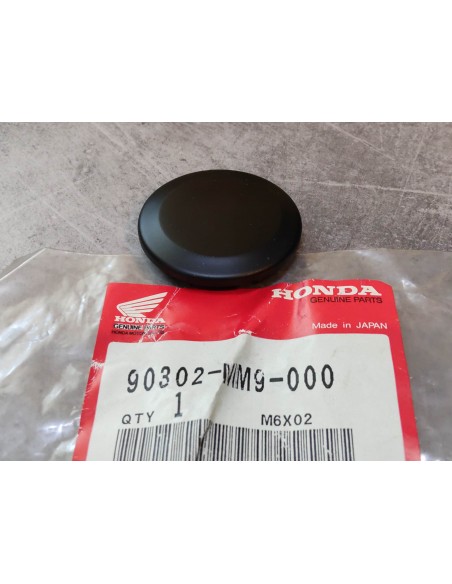 Bouchon plastique d'axe de bras oscillant XL600V XRV750 XRV650 90302-mv9-000