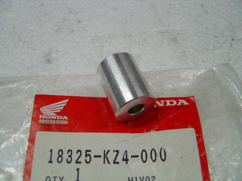 Entretoise Montage Échappement Honda CR125R 18325-KZ4-000