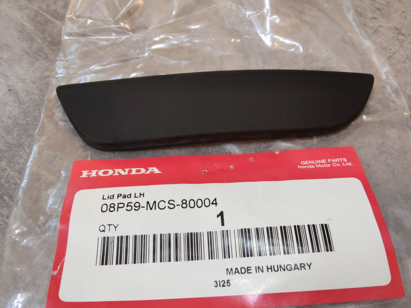 Protection gauche ST1300 ST1300A HONDA 08P59-MCS-80004