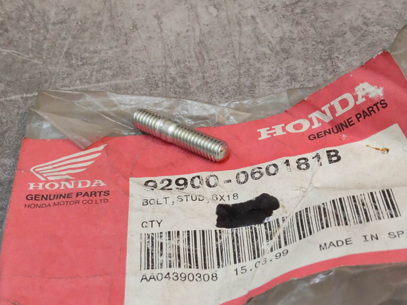 Goujon 6x18 mm HONDA 92900-060181B