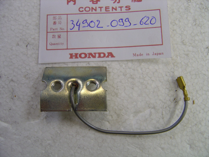 Support fixation feu avant PF50 Honda – Réf. 34902099620