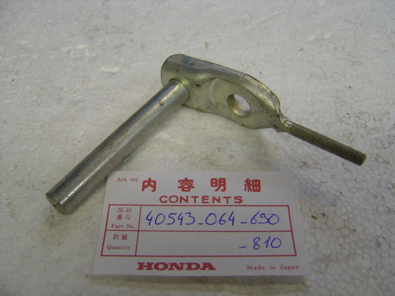 Support Repose-Pied AR / Tendeur Roue AR Honda PS50 - Réf. 40543064690