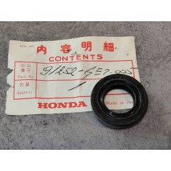 Joint spi cache poussière 18x32x7 mm HONDA 91252-GE2-005