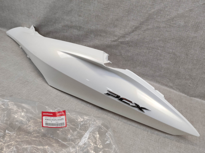 Cache Latéral Gauche Honda PCX 125 2010-2014 Neuf | 83650-KWN-902ZD