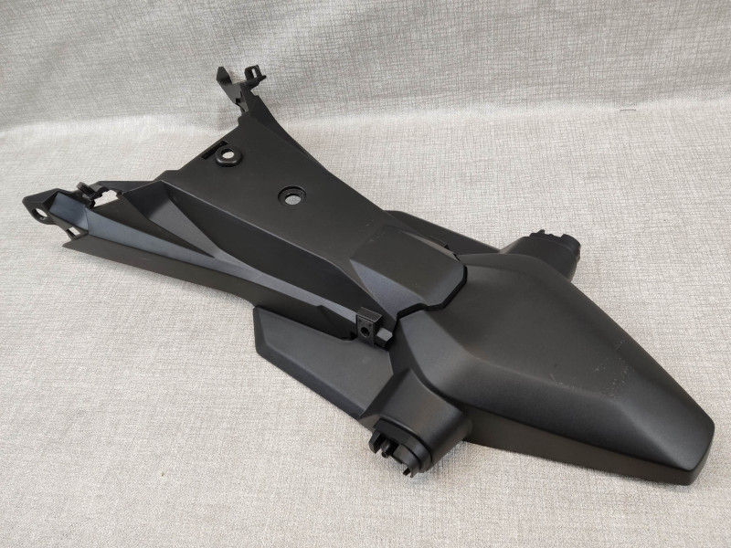 couvercle d'eclairage de plaque arrière XADV750 2017/2020 HONDA 80104-MKH-D00