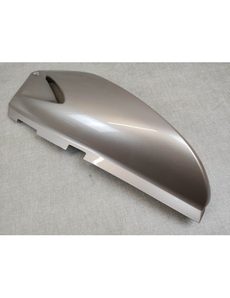 Cache latéral droit XL125V VARADERO bronze 2007/2009 HONDA 83500-KPC-640ZU
