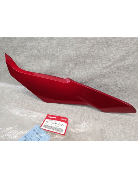 cache latéral droit candy CB500 F 2018 neuf origine HONDA 83511-MJW-J00ZV