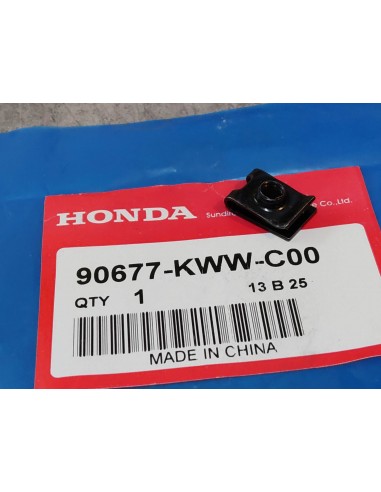 Agrafe écrou 5 mm HONDA 90677-KWW-C00