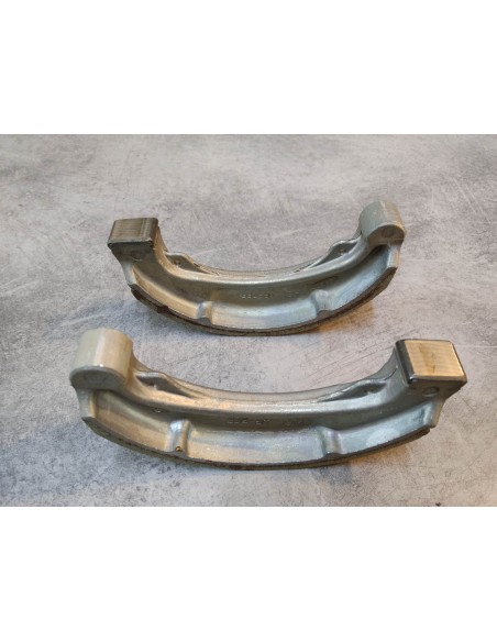 Jeu de machoires de frein (sans ressorts) CA/CB175 CB200 HONDA 06430-354-405NOS