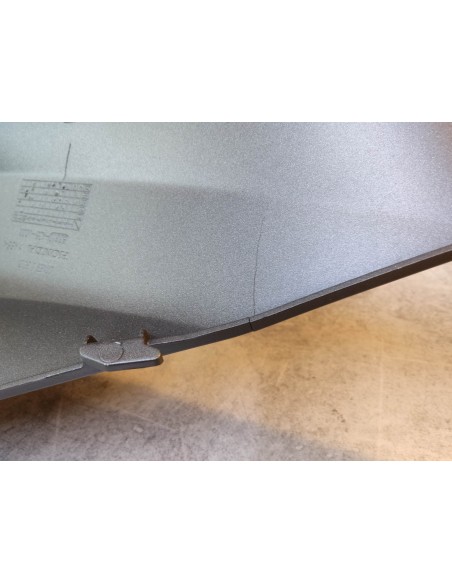Carénage arrière gauche noir (avec félure) PCX125 HONDA 83650-K35-V00ZGNOS