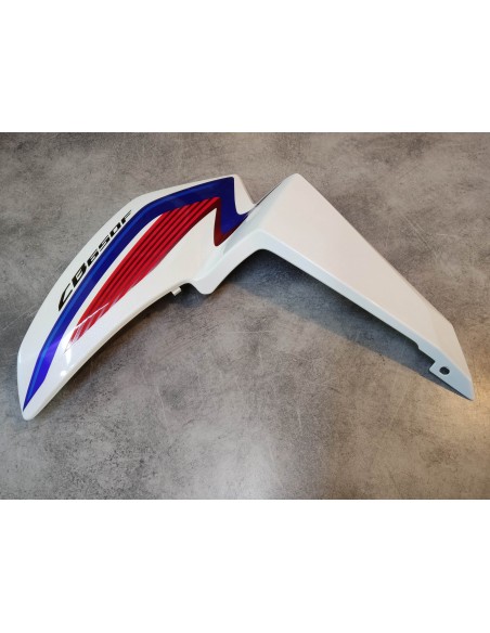Flanc de carénage avant droit CB650F HONDA 64310-MJE-D60ZA