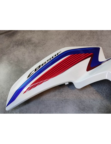 Flanc de carénage avant droit CB650F HONDA 64310-MJE-D60ZA