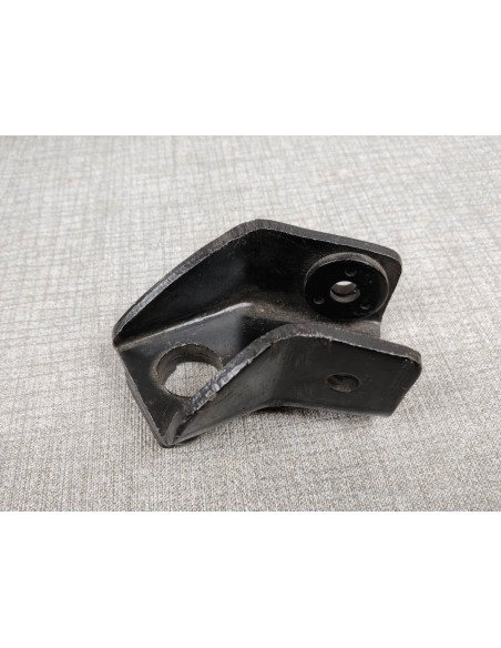 Chape de repose pied AR Gauche OCCASION CB750K6 HONDA 50712-341-670