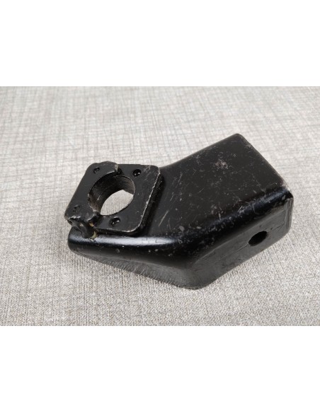 Chape de repose pied AR Gauche OCCASION CB750K6 HONDA 50712-341-670