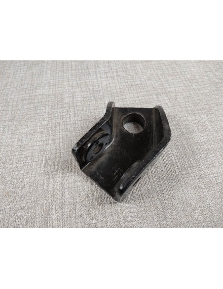 Chape de repose pied AR Gauche OCCASION CB750K6 HONDA 50712-341-670