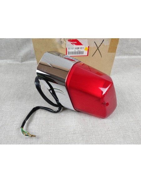 Feu arrière complet VT125 C3 SHADOW 2003/2004 neuf origine HONDA 33701-KGB-611