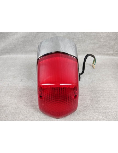 Feu arrière complet VT125 C3 SHADOW 2003/2004 neuf origine HONDA 33701-KGB-611