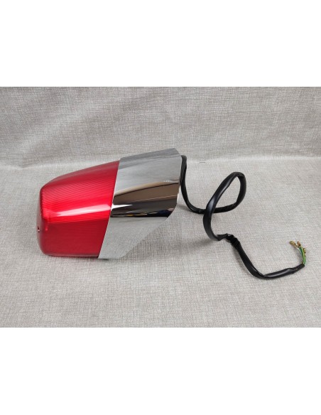 Feu arrière complet VT125 C3 SHADOW 2003/2004 neuf origine HONDA 33701-KGB-611