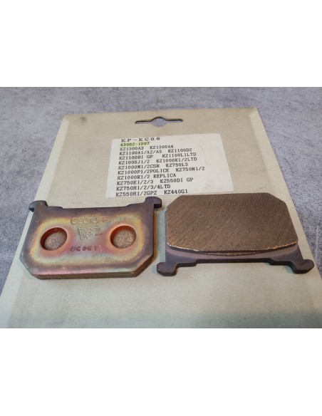 Jeu plaquettes frein avant ADAPTABLE KZ1300 KZ1100 KZ1000 KAWASAKI 43082-1007A