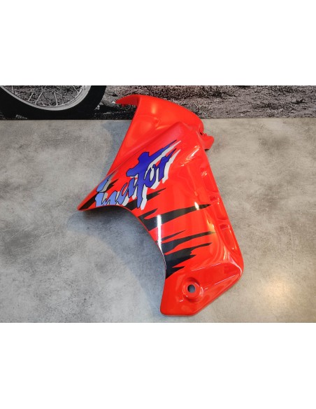Flanc de carénage droit rouge NX500 NX650 DOMINATOR HONDA 64220-MY2-700ZC