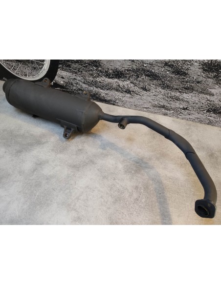 Echappement complet de FES125 2003-2004 HONDA 18300-KRJ-900