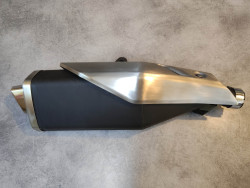 Silencieux d'échappement de X-ADV750 NOS HONDA 18310-MKH-D01 NOS