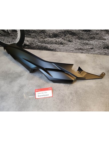Cache latéral gauche noir FORZA 125/250 HONDA 64434-K0B-T00ZD