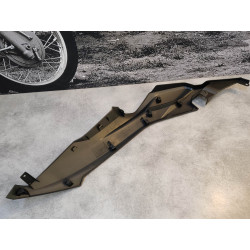 Cache latéral gauche noir FORZA 125/250 HONDA 64434-K0B-T00ZD