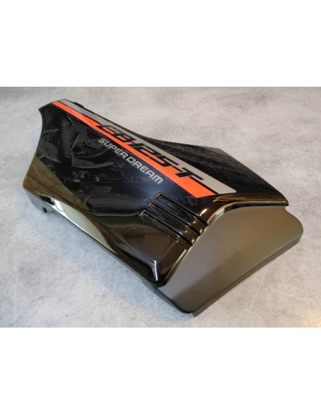 Cache latéral coté droit neuf CB125T 84 HONDA 835A4-KC1-740ZC