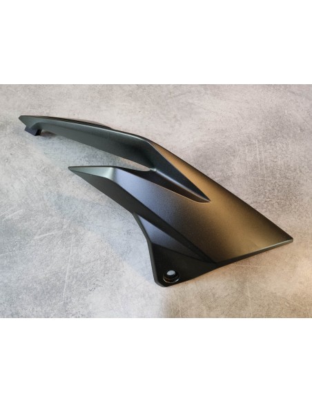 Cache latéral droit noir CB500 F 2017-18 HONDA 64330-MJW-J40ZF