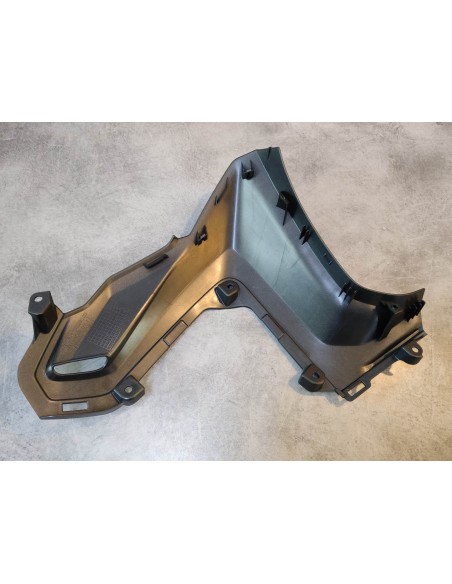 Panneau coté avant gauche noir X-ADV 750 HONDA 64360-MKH-D00ZA