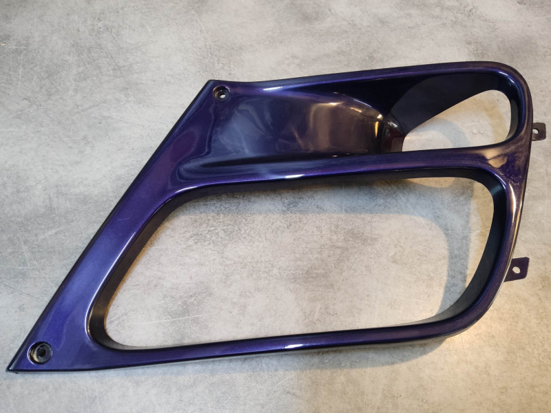 Cache latéral droit violet ST1100 PANEUROPEAN 92 HONDA 64245-MAJ-G50ZP