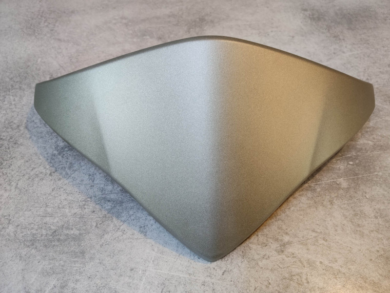 Visière de compteur gris foncé CB600 F/FA HORNET 2011 HONDA 64211-MGM-D10ZA