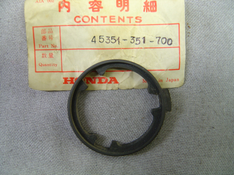Bague étrier de frein Honda CB125JX CB200 - Réf. 45351351700