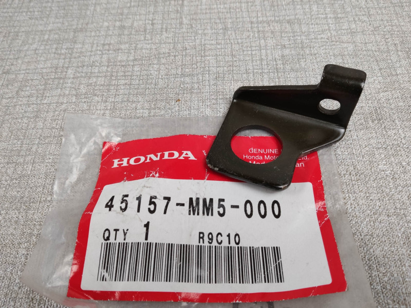 tirant B de flexible de frein VFR750 1989 HONDA 45157-MM5-000