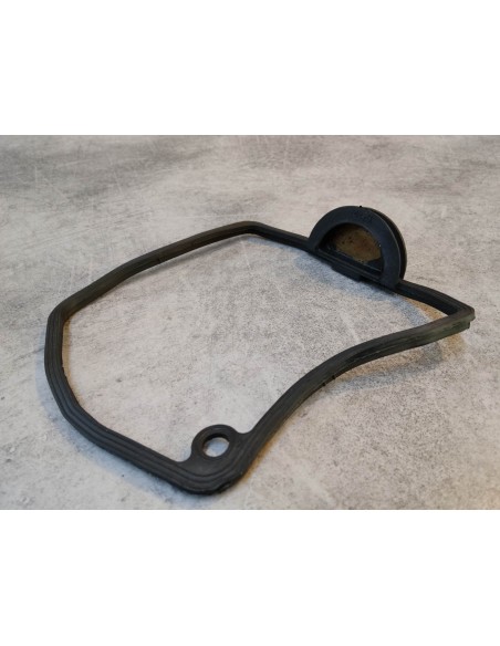 Joint moulé cache culbuteur CBF125 HONDA 12391-KON-D01